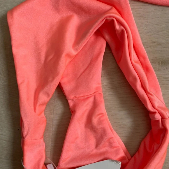 Buff Bunny Swim Bikini Set Wrap Top Cheeky Bottoms NWT Coral Pink Size Small - Picture 11 of 11